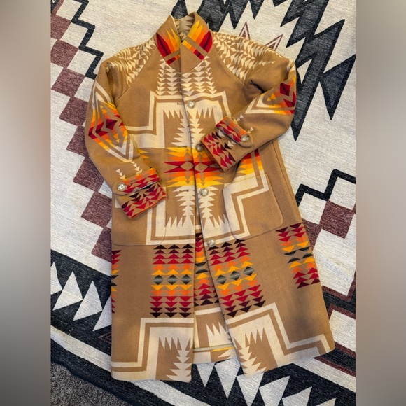 Pendleton blanket coat - Picture 7 of 8